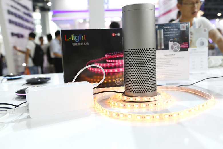 雷特ZigBee 3.0電源特寫