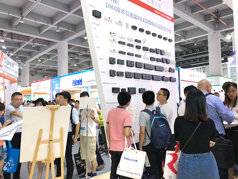 DMX解碼器展板