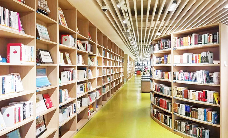 深圳培僑書院龍華信義學校圖書館